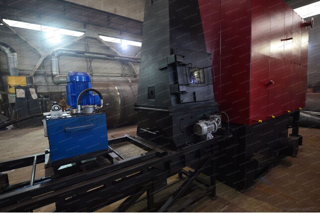 Питатель плунжерный котла 0.35 МВт на опилках